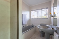 Img000010_10