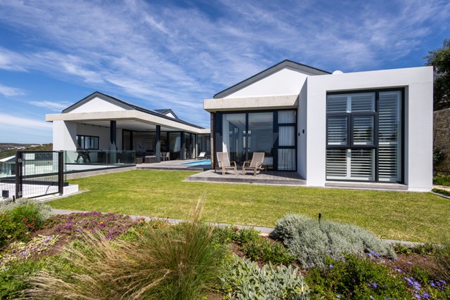 4 ORCHARD VALLEY